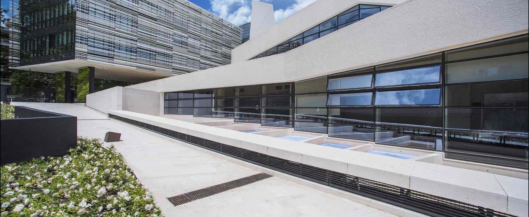 Angelini Headquarters - Studio Transit | Casalgrande Padana Angelini Headquarters - Studio Transit | Casalgrande Padana